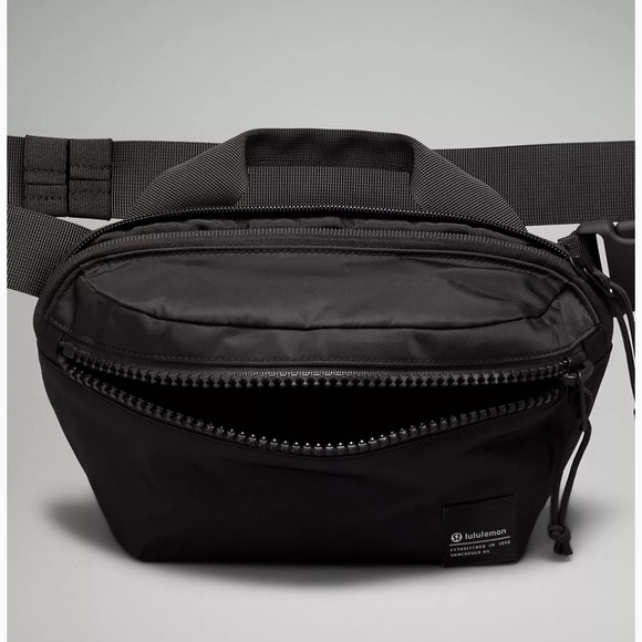 Lululemon Belt bag unisex crossbody bag - Picture 3 of 5